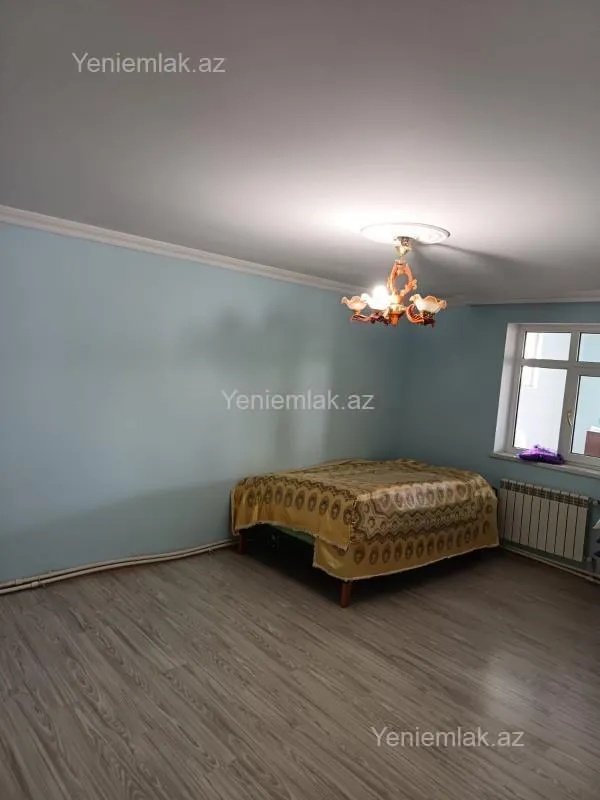 Satılır 6 otaqlı həyət evi 253.4 m²