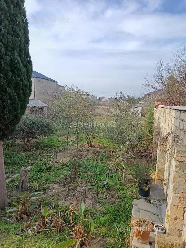 Satılır 6 otaqlı həyət evi 253.4 m²