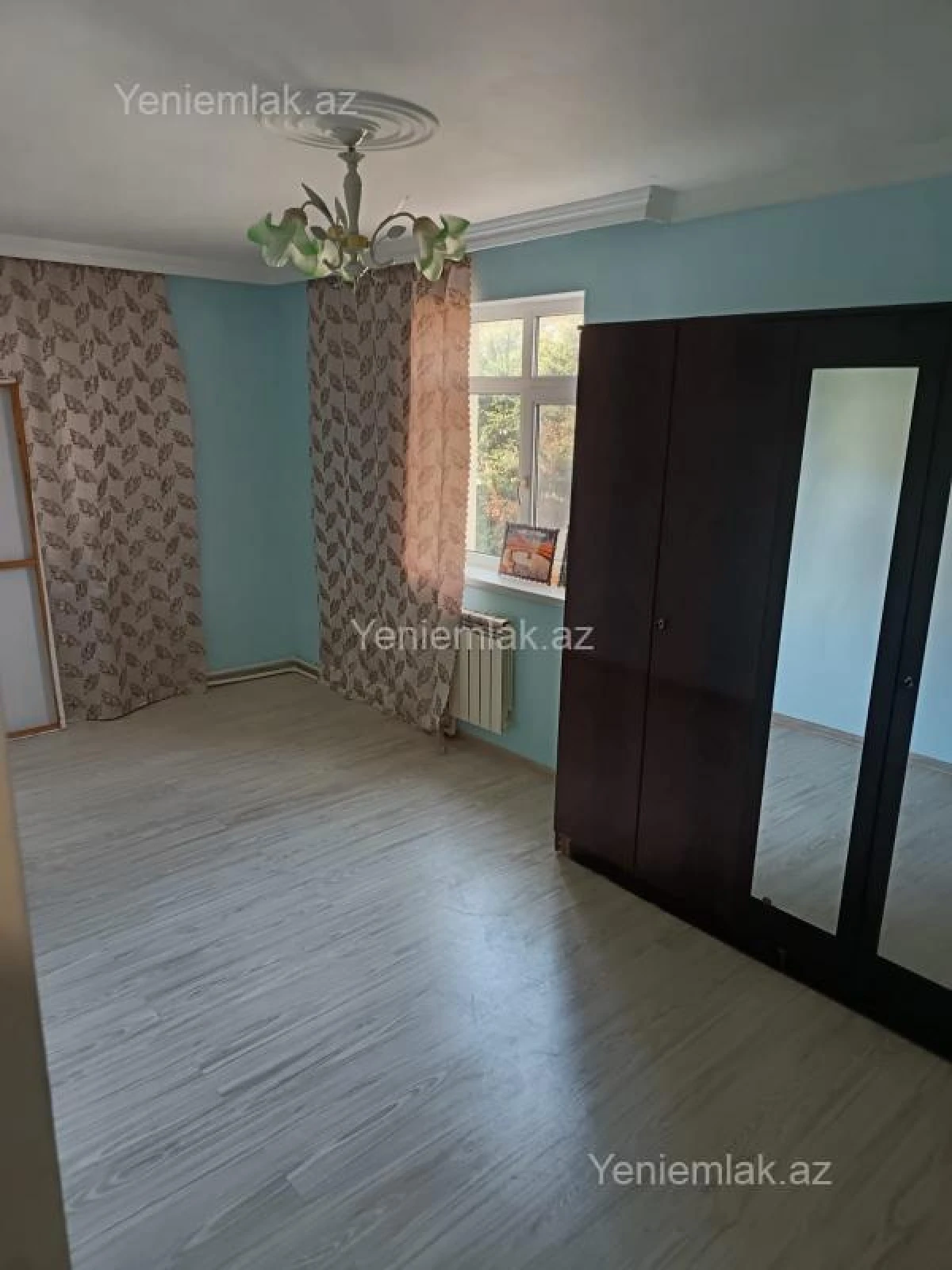 Satılır 6 otaqlı həyət evi 253.4 m²