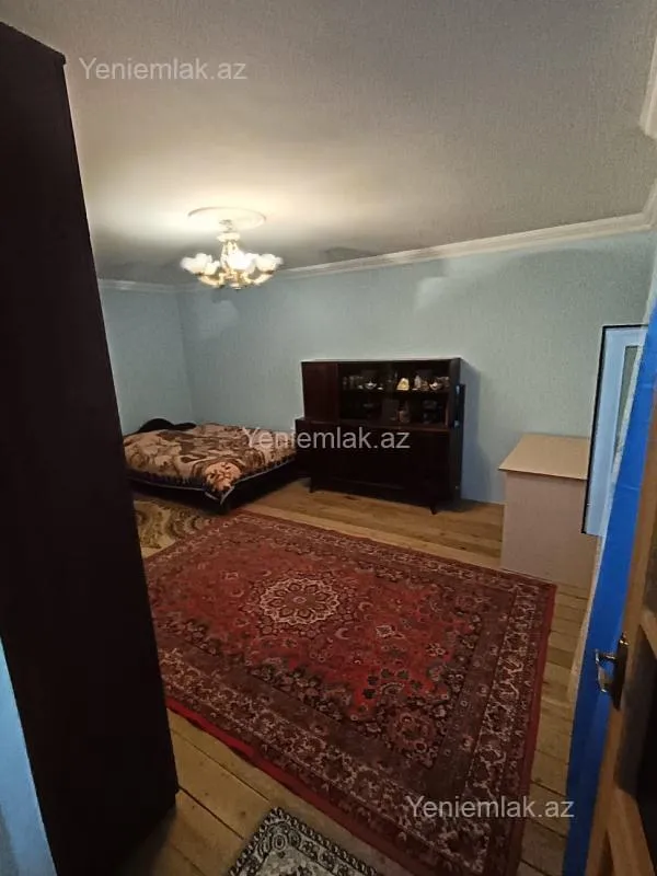 Satılır 6 otaqlı həyət evi 253.4 m²