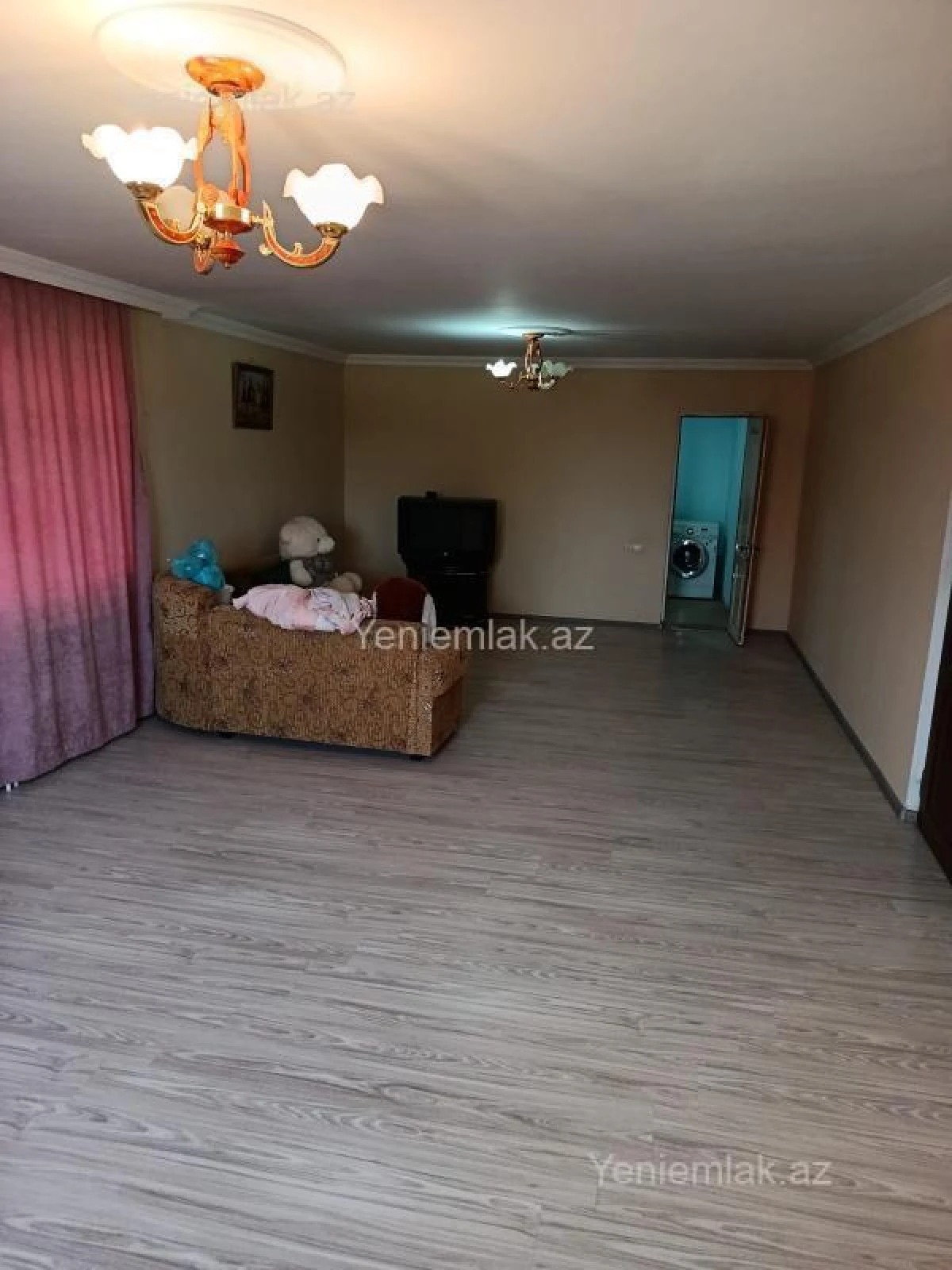 Satılır 6 otaqlı həyət evi 253.4 m²