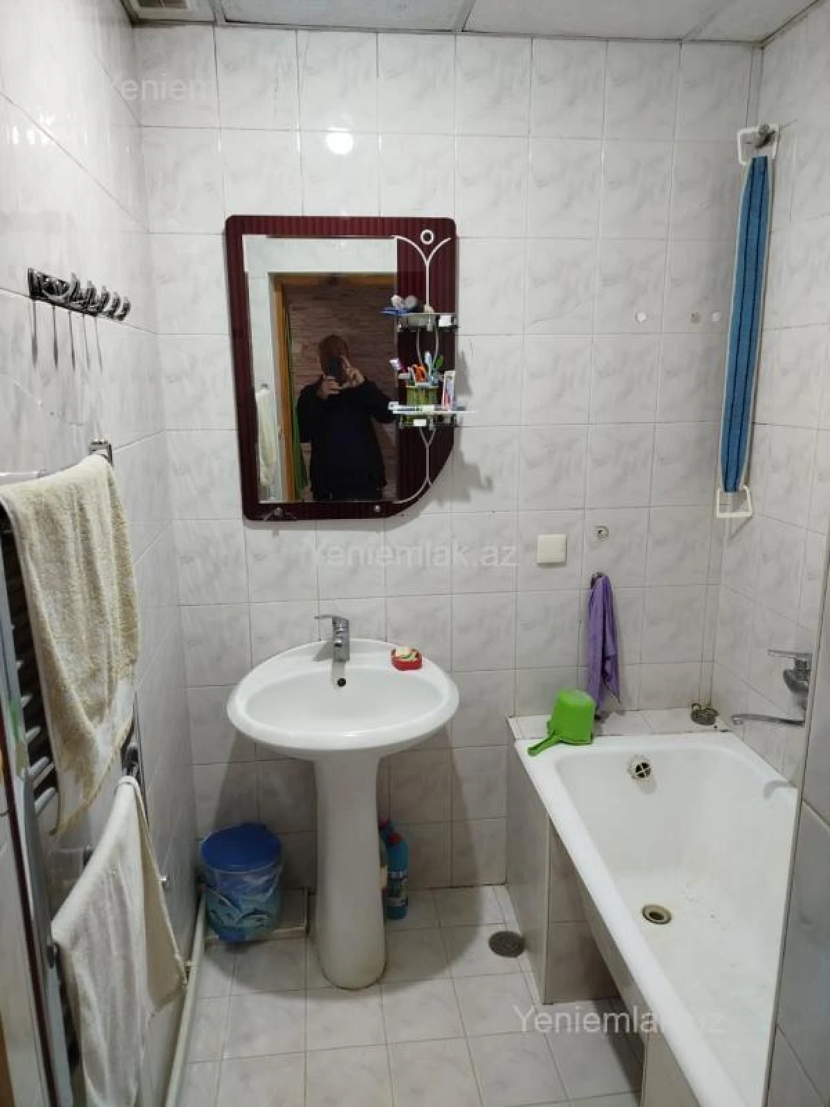 Satılır 4 otaqlı köhnə tikili 110 m²