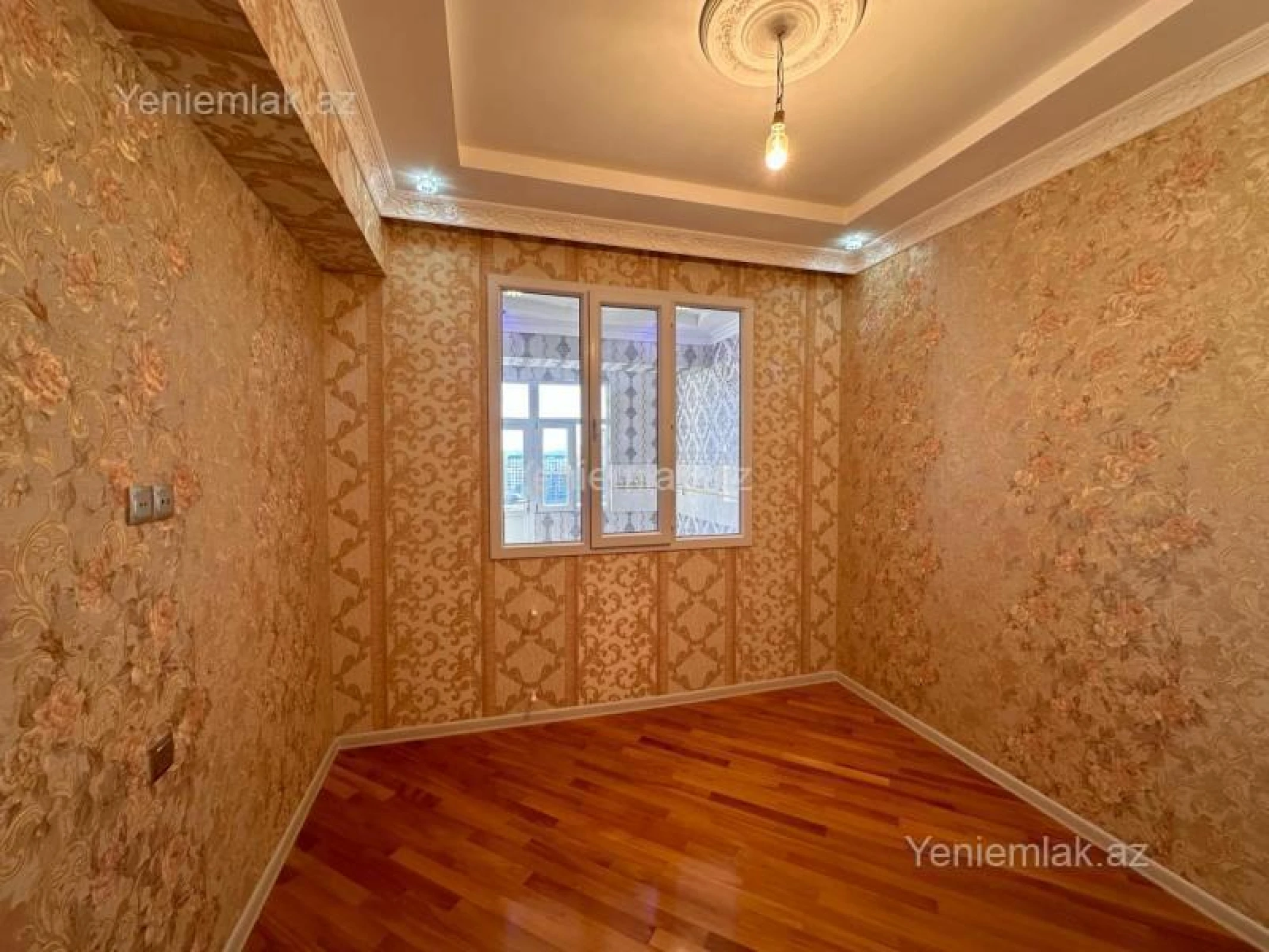 Satılır 3 otaqlı yeni tikili 92 m²