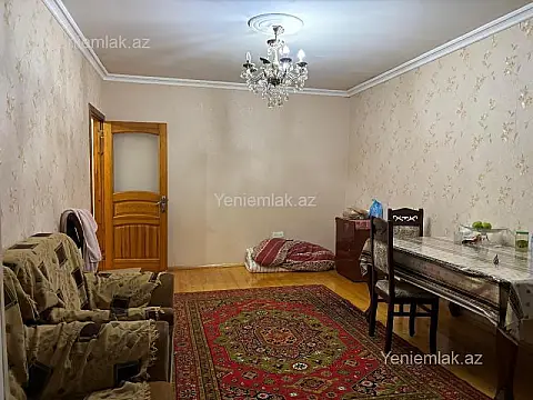 Satılır 3 otaqlı köhnə tikili 80 m²