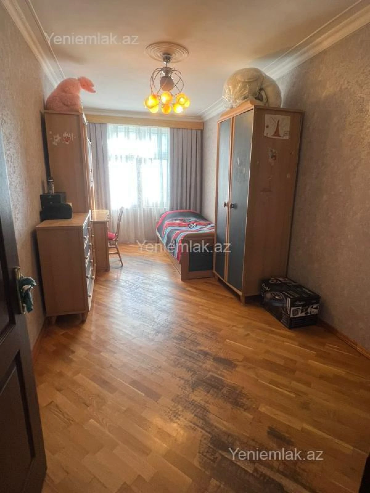 Satılır 3 otaqlı köhnə tikili 90 m²