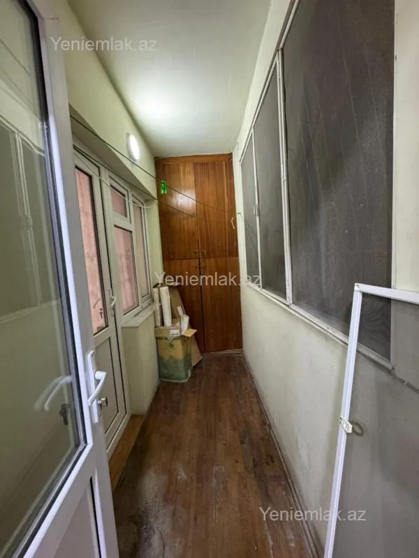 Satılır 3 otaqlı köhnə tikili 90 m²