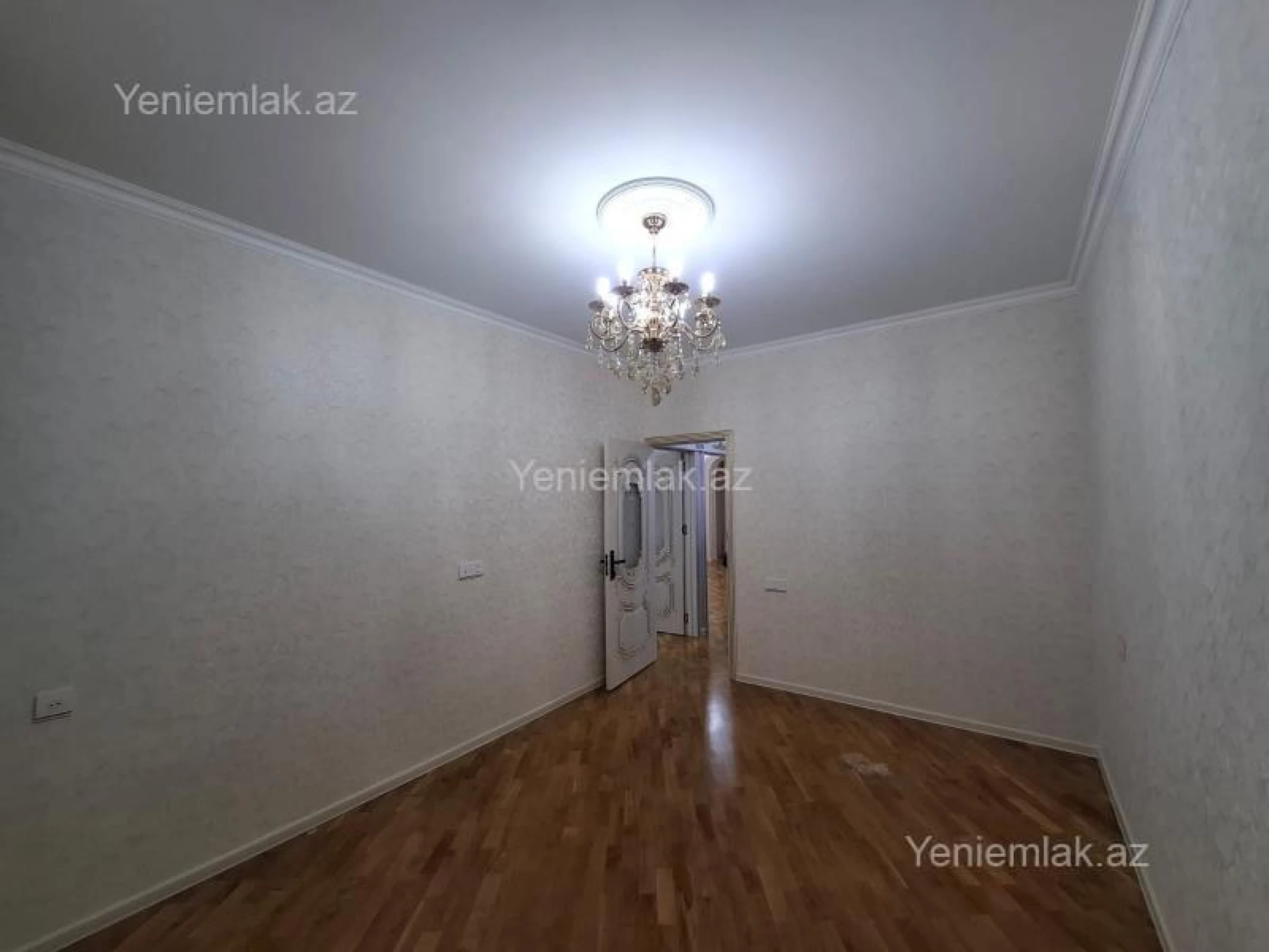 Satılır 3 otaqlı köhnə tikili 80 m²