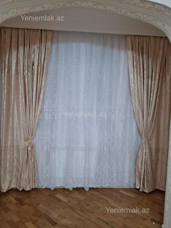 Satılır 3 otaqlı köhnə tikili 80 m²