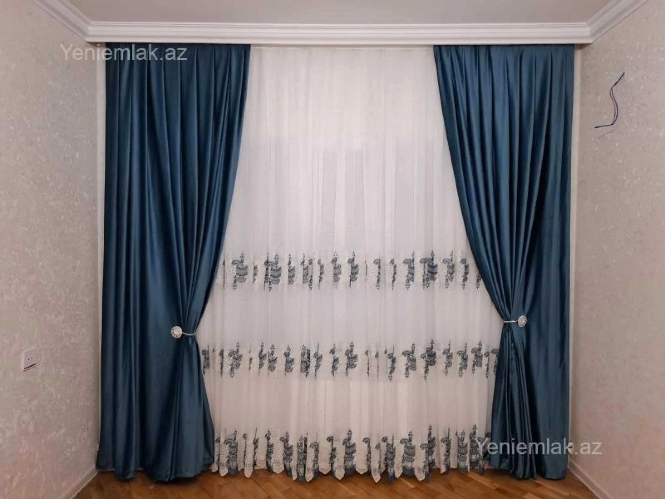 Satılır 3 otaqlı köhnə tikili 80 m²