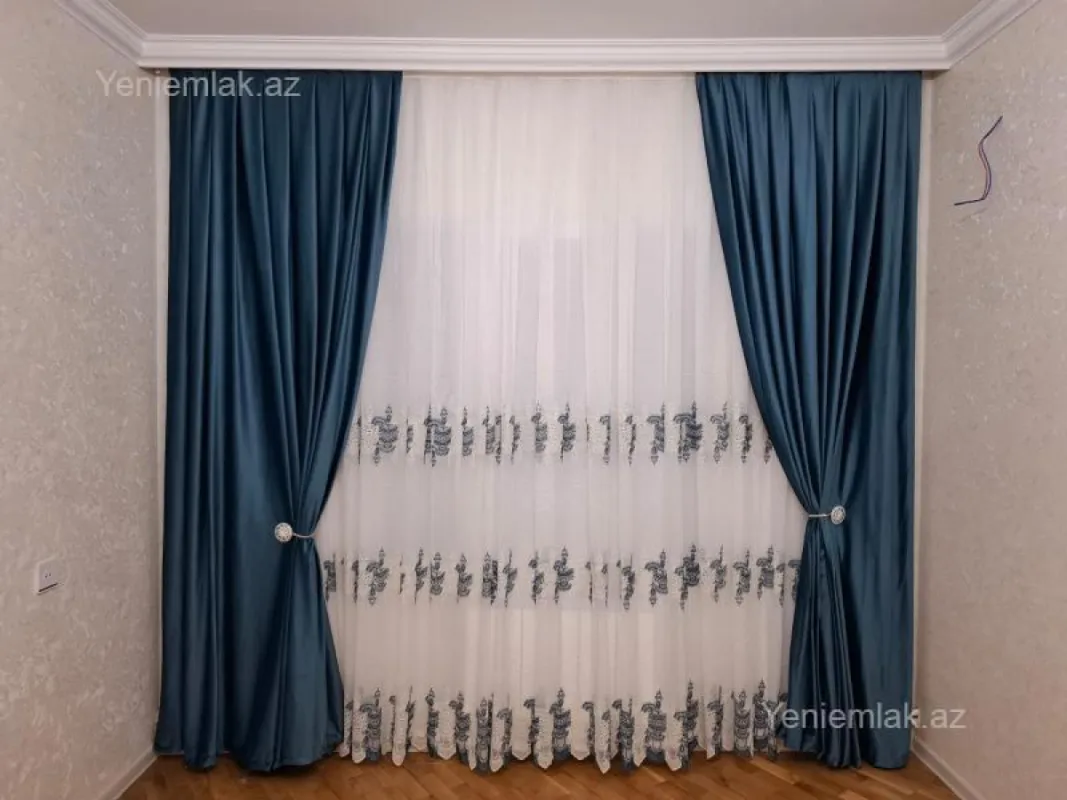 Satılır 3 otaqlı köhnə tikili 80 m²