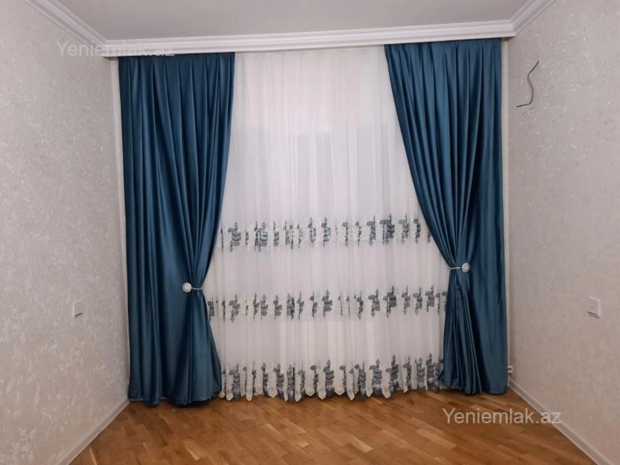 Satılır 3 otaqlı köhnə tikili 80 m²