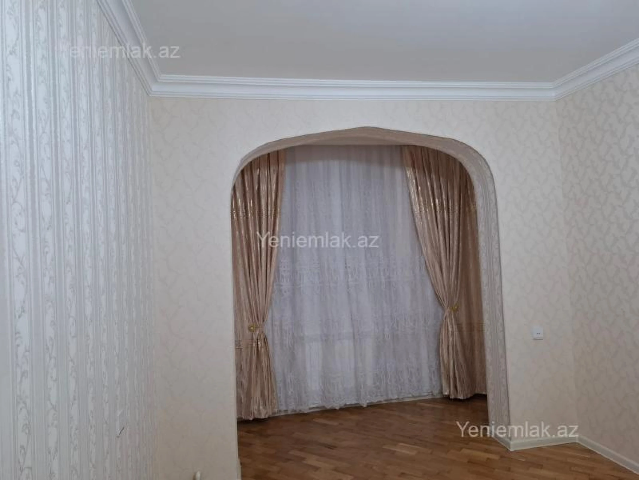 Satılır 3 otaqlı köhnə tikili 80 m²
