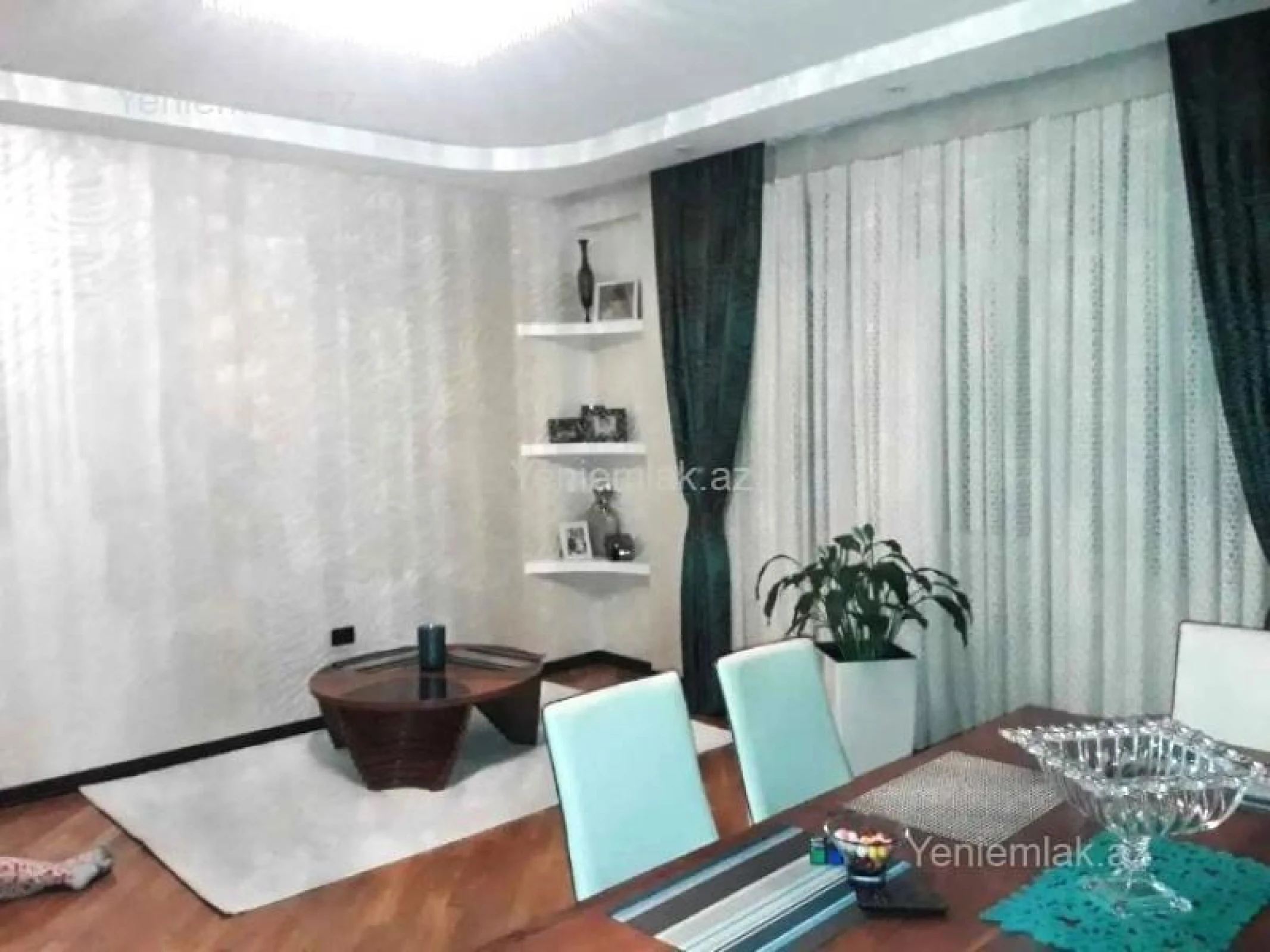 Satılır 3 otaqlı yeni tikili 90 m²