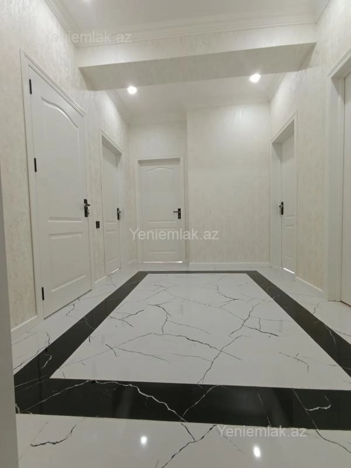 Satılır 3 otaqlı yeni tikili 84.2 m²