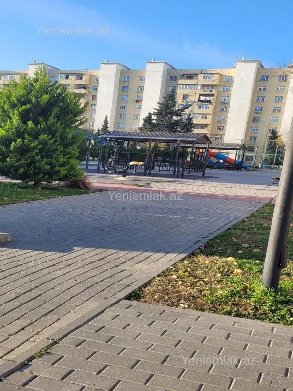 Satılır 3 otaqlı köhnə tikili 90 m²