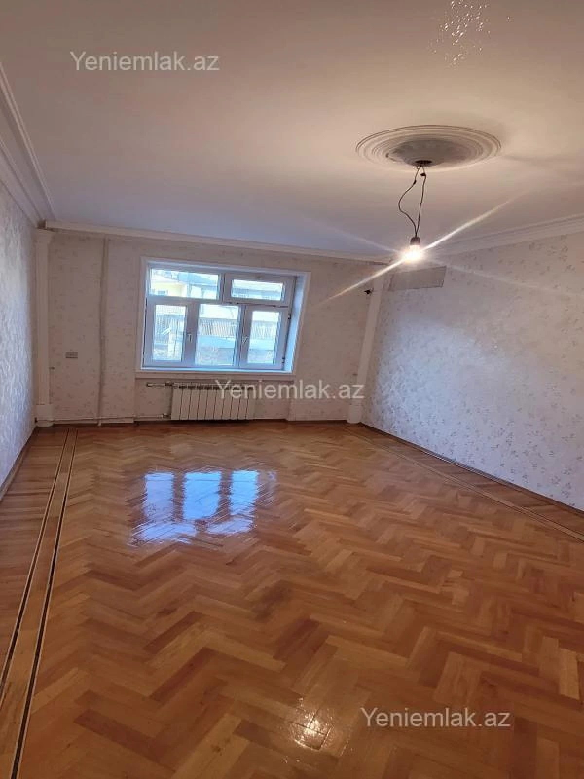 Satılır 3 otaqlı köhnə tikili 90 m²