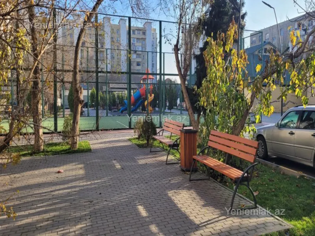 Satılır 3 otaqlı köhnə tikili 90 m²