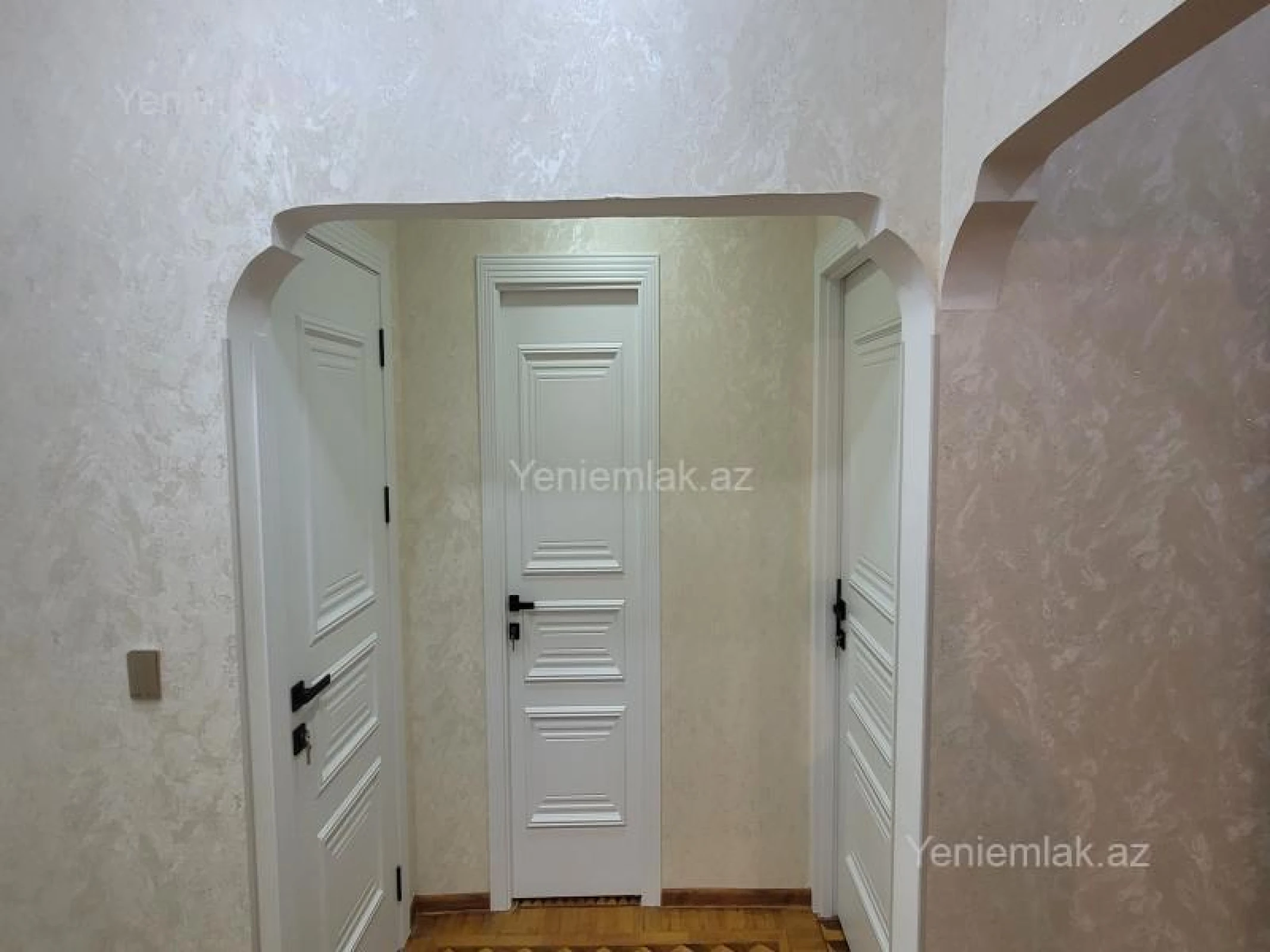 Satılır 3 otaqlı köhnə tikili 90 m²