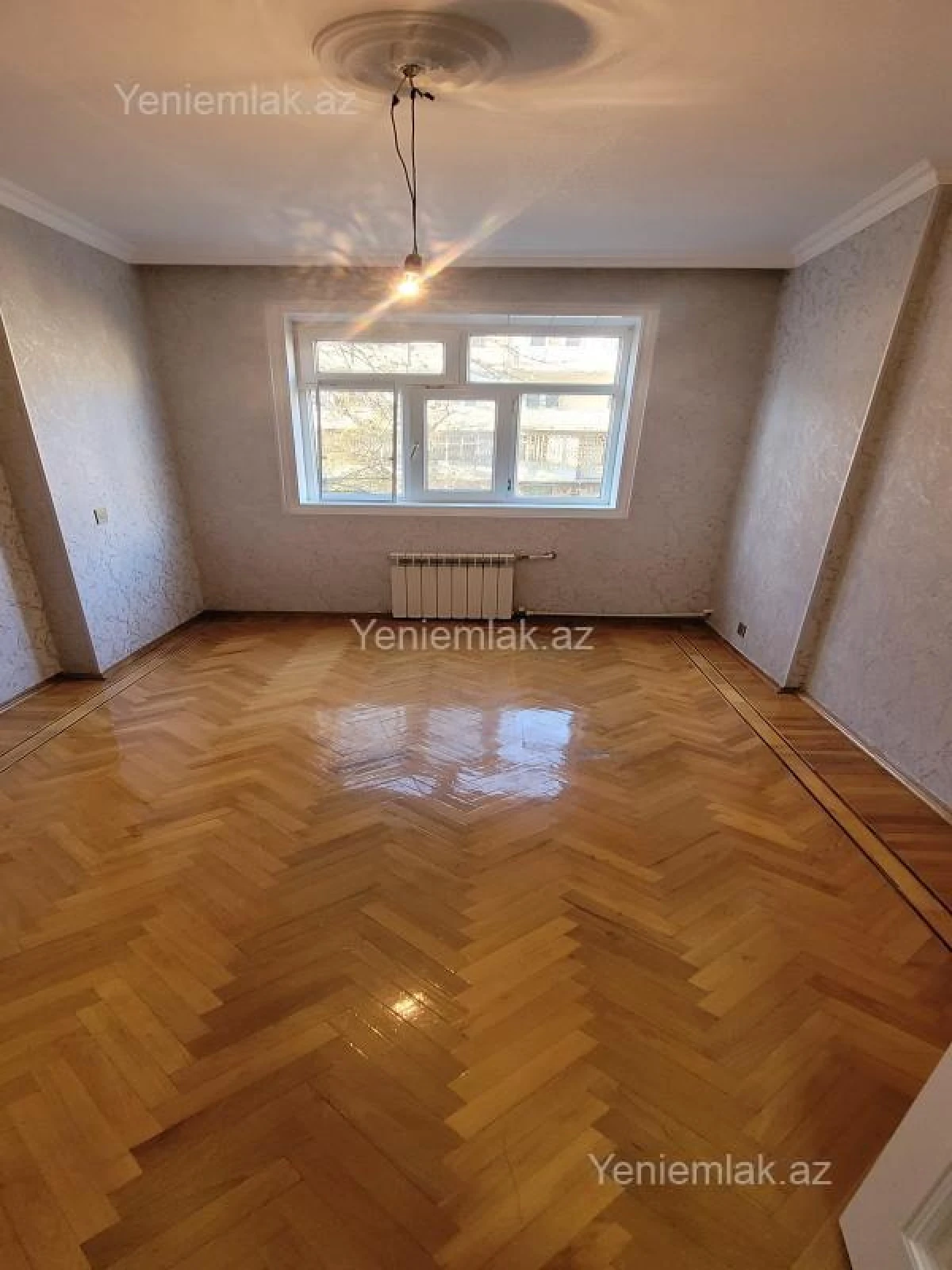 Satılır 3 otaqlı köhnə tikili 90 m²