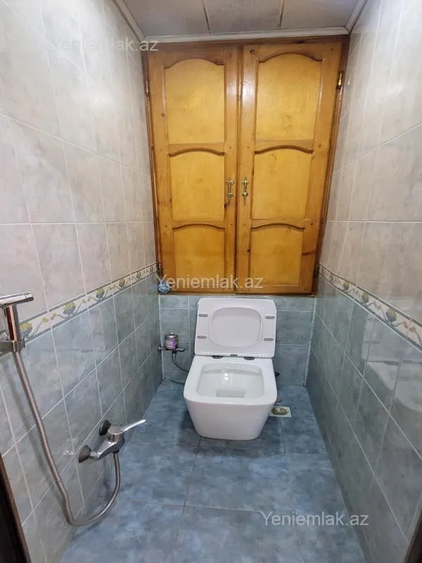 Satılır 3 otaqlı köhnə tikili 90 m²