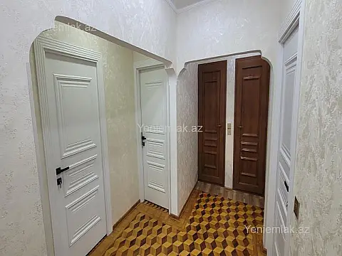 Satılır 3 otaqlı köhnə tikili 90 m²