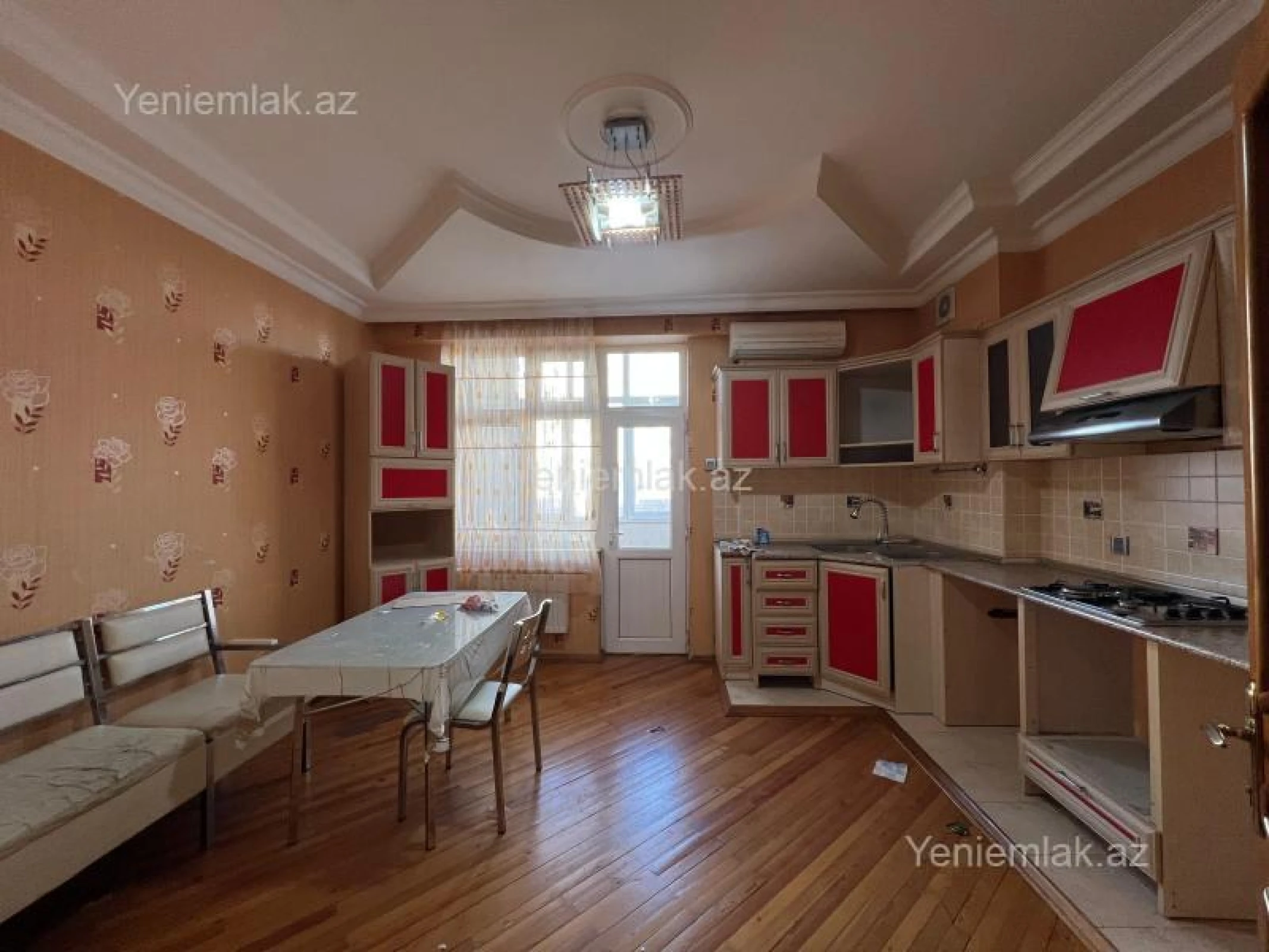 Satılır 3 otaqlı yeni tikili 122 m²