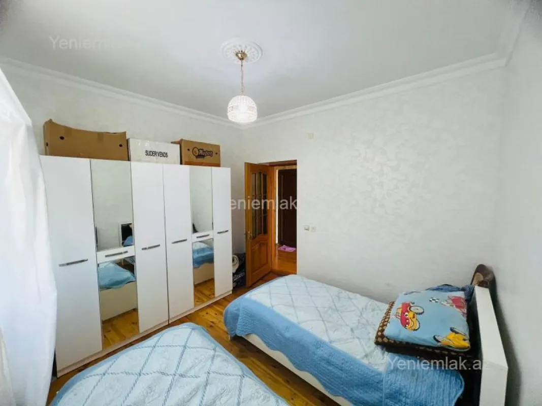 Satılır 4 otaqlı həyət evi 100 m²