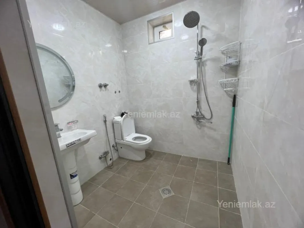Satılır 4 otaqlı həyət evi 100 m²