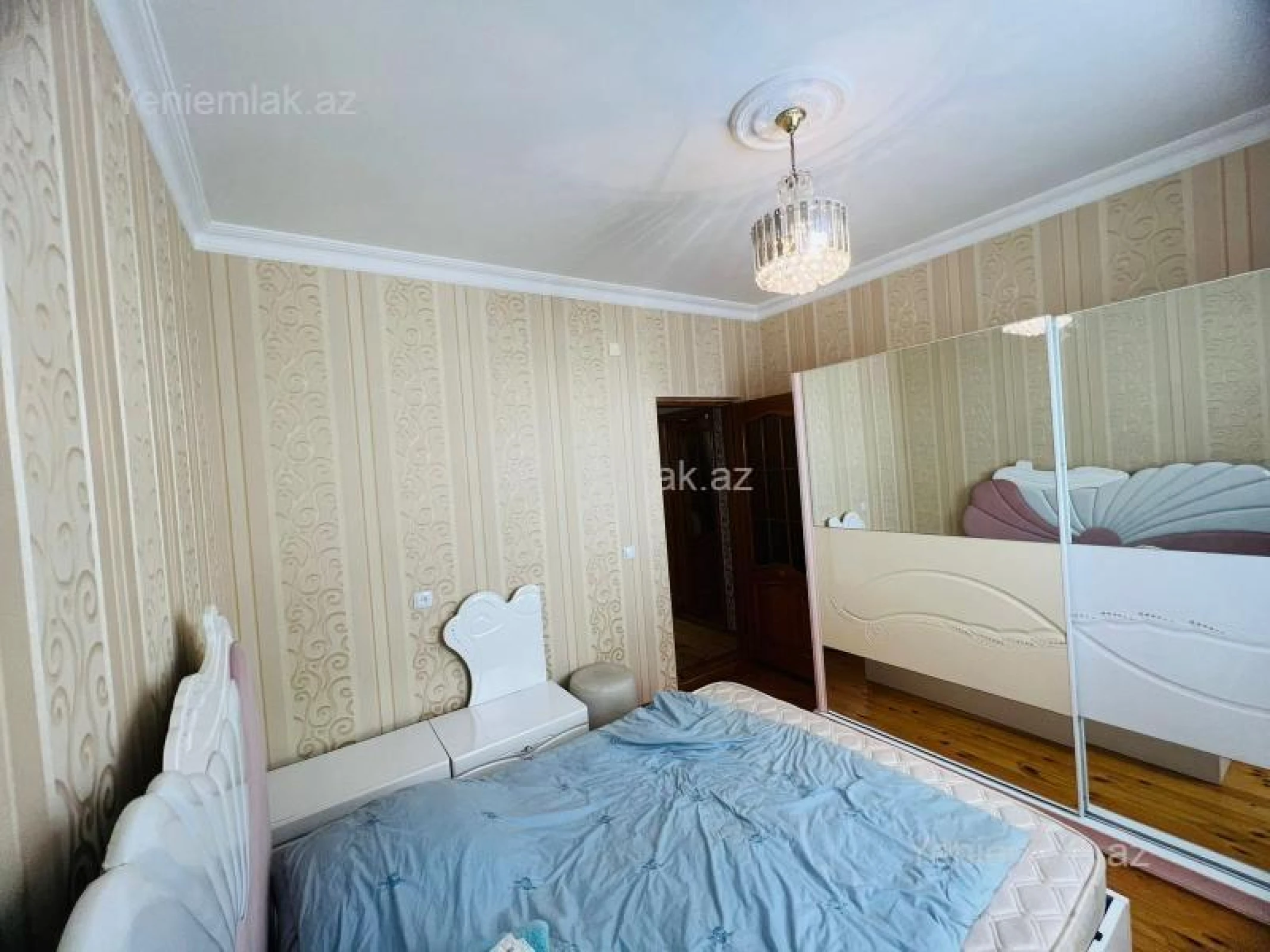 Satılır 4 otaqlı həyət evi 100 m²