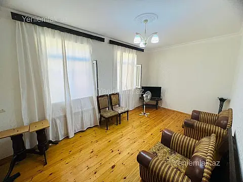 Satılır 4 otaqlı həyət evi 100 m²