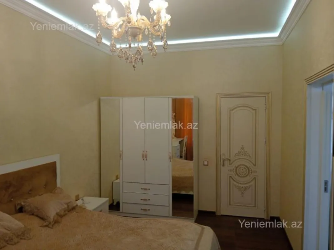 Satılır 4 otaqlı həyət evi 156 m²