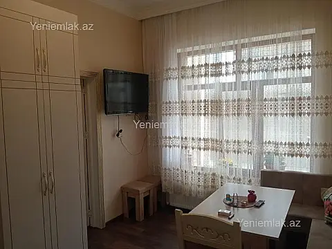 Satılır 4 otaqlı həyət evi 156 m²