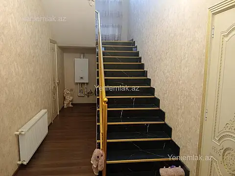 Satılır 4 otaqlı həyət evi 156 m²
