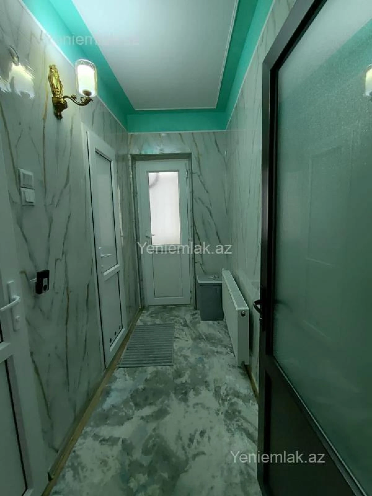 Satılır 4 otaqlı köhnə tikili 85 m²