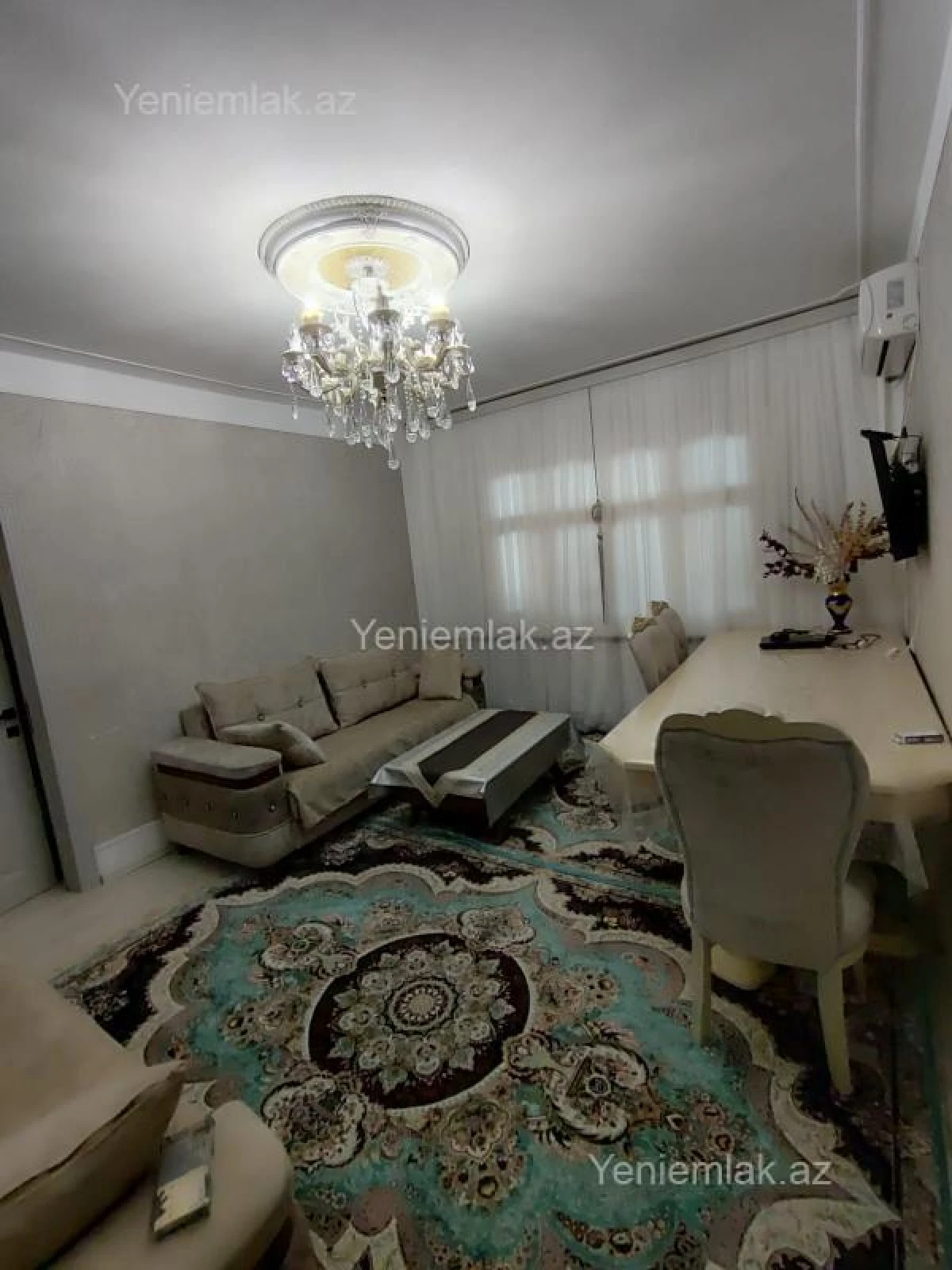 Satılır 4 otaqlı köhnə tikili 85 m²