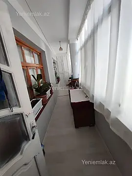 Satılır 4 otaqlı köhnə tikili 85 m²