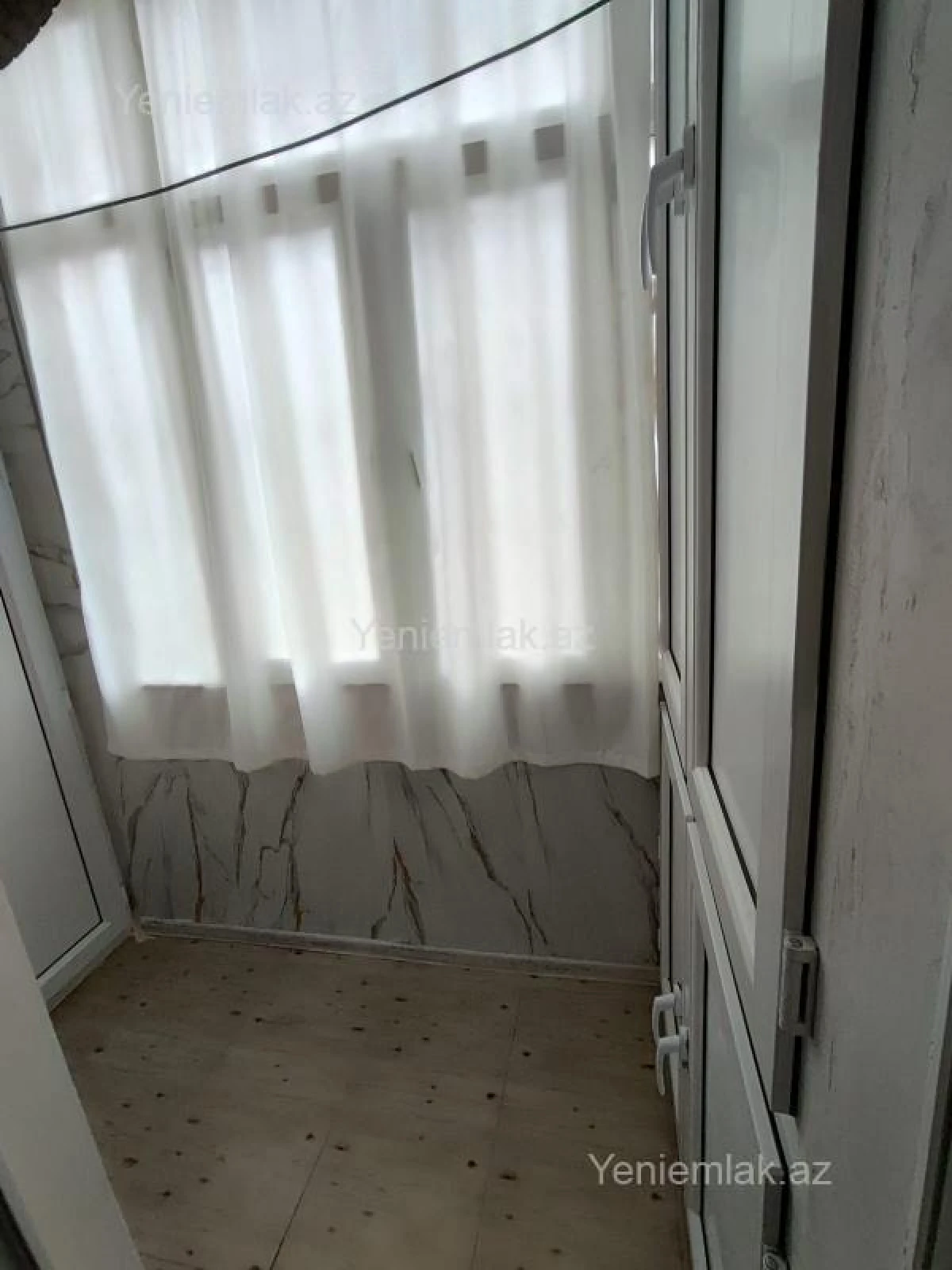 Satılır 4 otaqlı köhnə tikili 85 m²