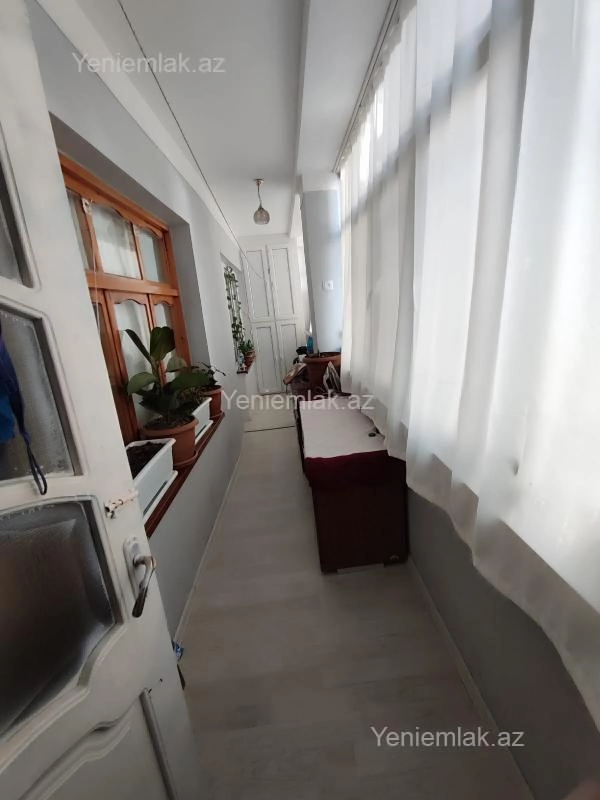 Satılır 4 otaqlı köhnə tikili 85 m²
