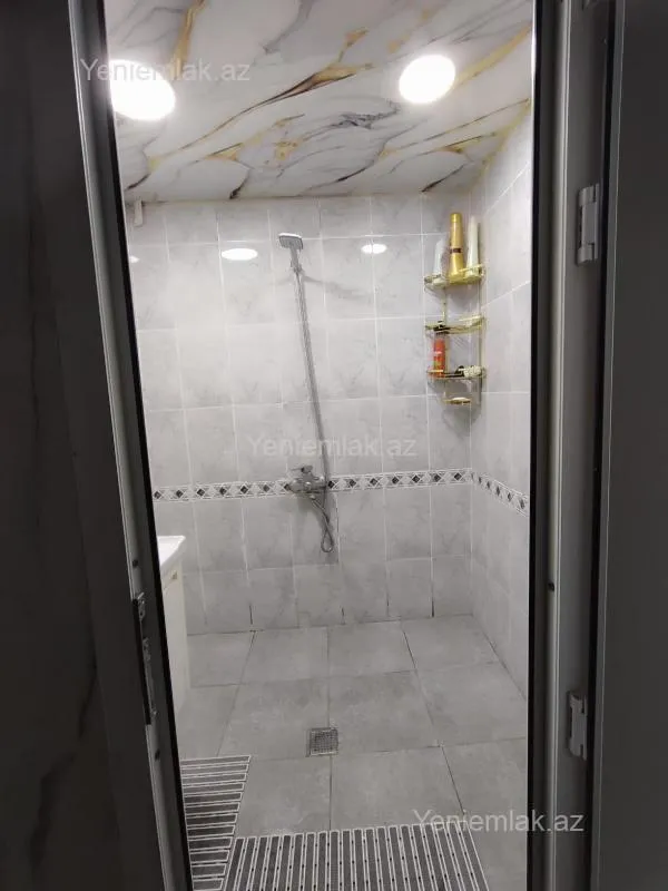 Satılır 4 otaqlı köhnə tikili 85 m²