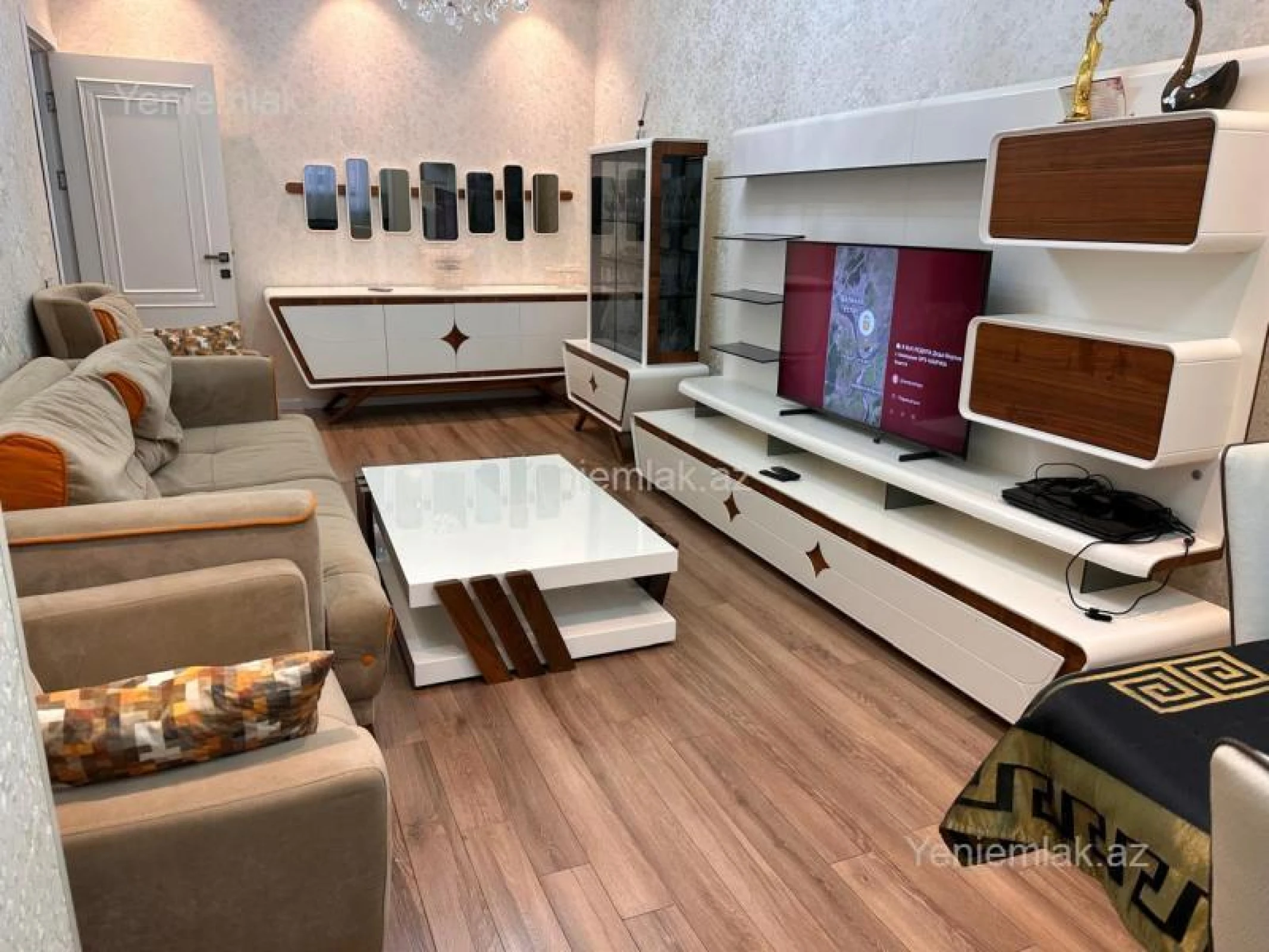 Satılır 3 otaqlı köhnə tikili 90 m²