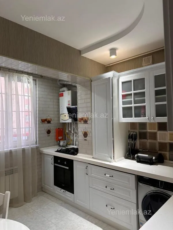 Satılır 3 otaqlı köhnə tikili 90 m²