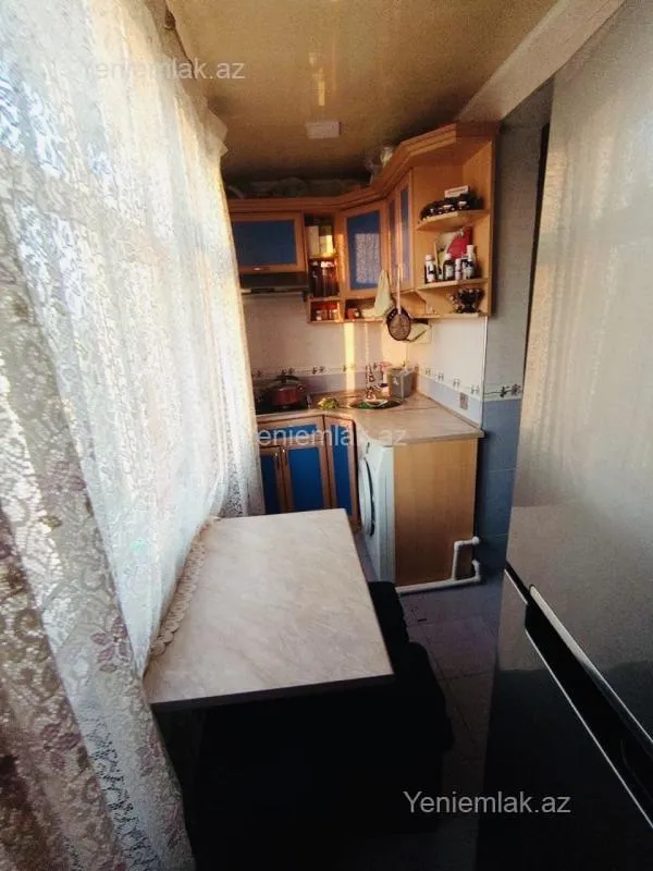 Satılır 3 otaqlı köhnə tikili 50 m²