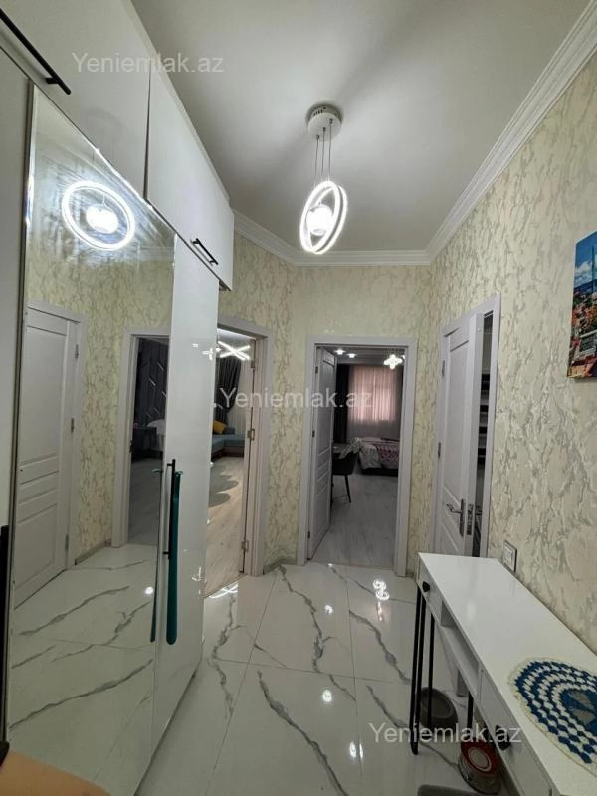 Satılır 2 otaqlı yeni tikili 77 m²