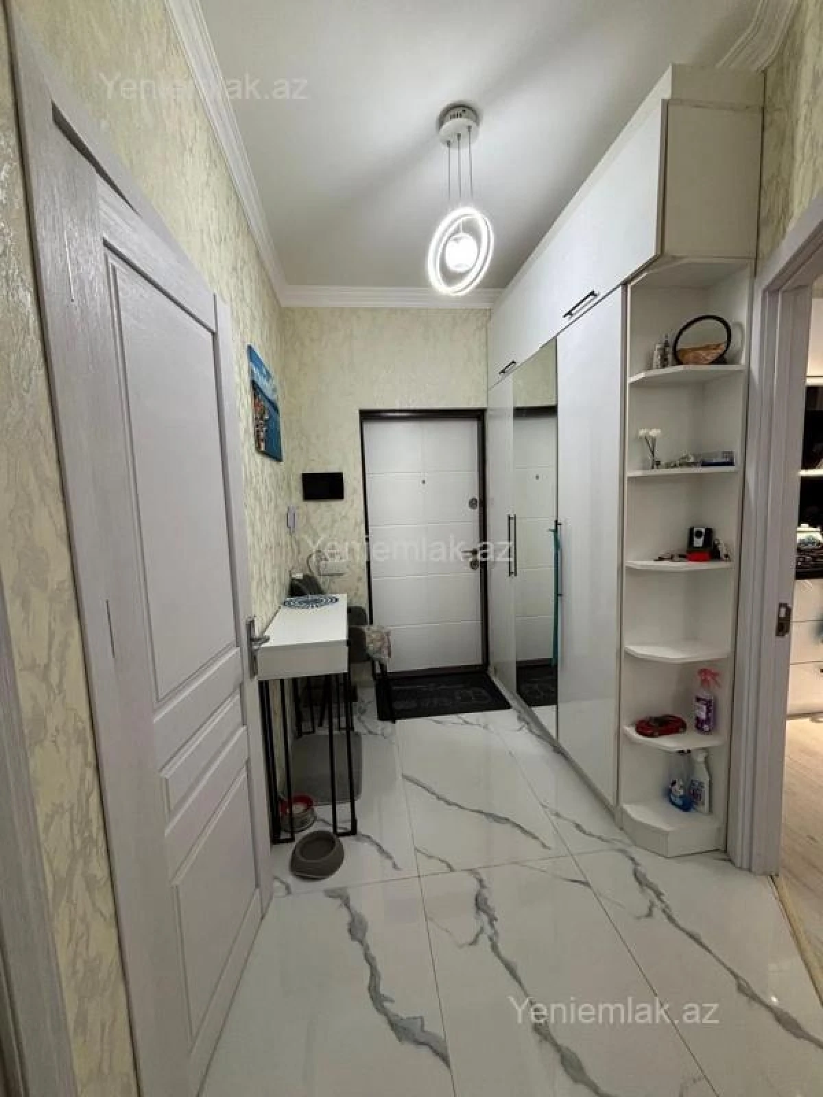 Satılır 2 otaqlı yeni tikili 77 m²