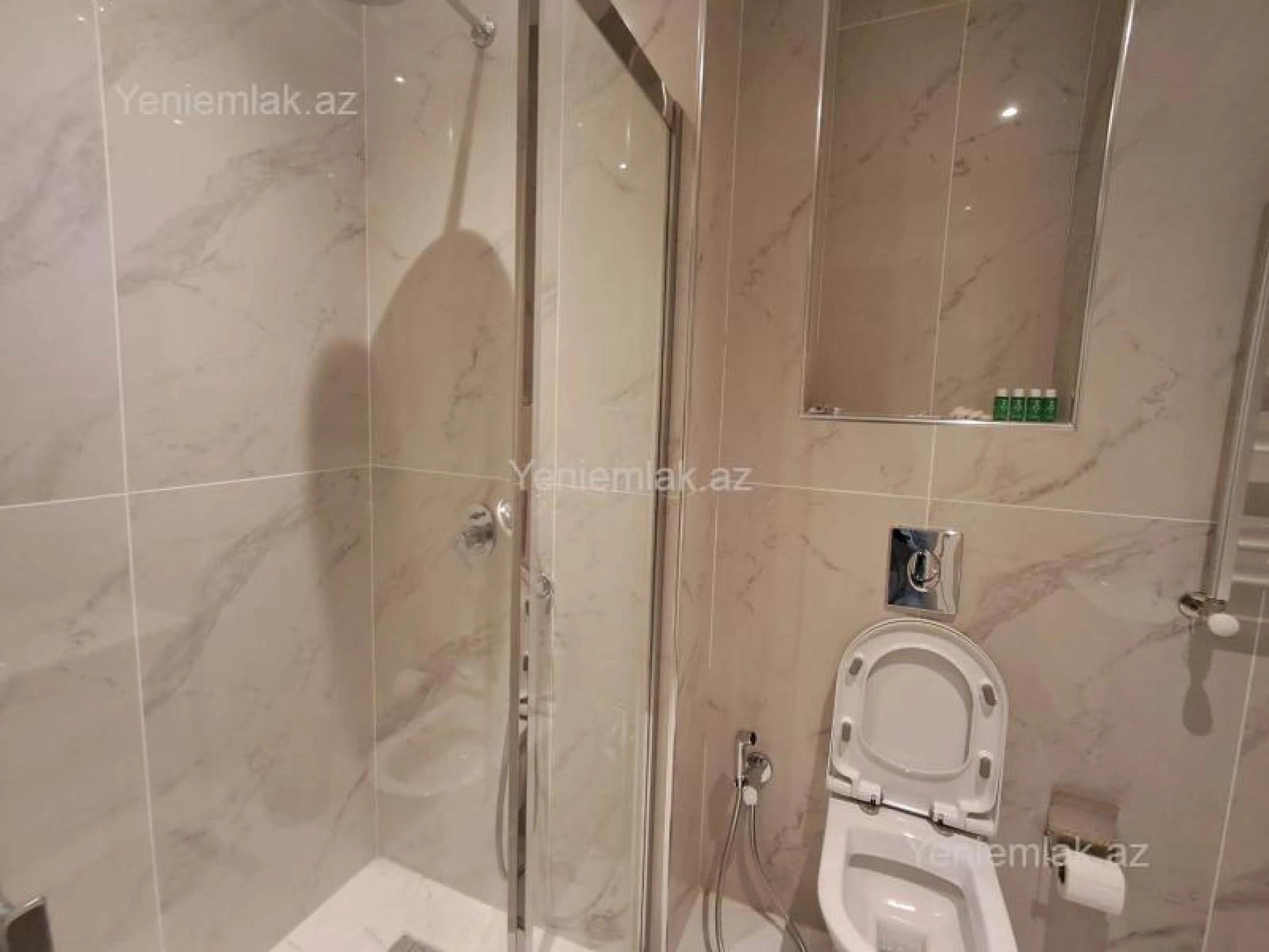 Satılır 3 otaqlı yeni tikili 56 m²