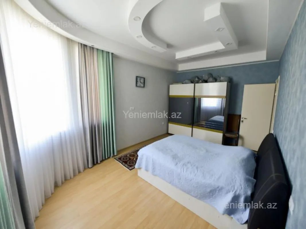 Satılır 3 otaqlı yeni tikili 92 m²