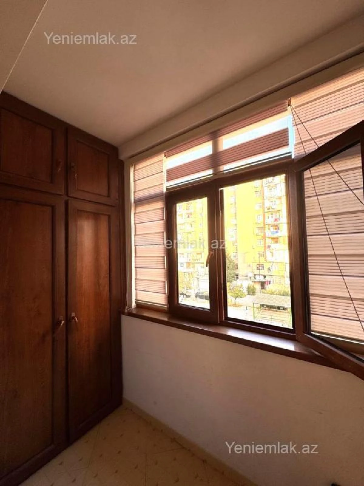 Satılır 4 otaqlı köhnə tikili 86 m²