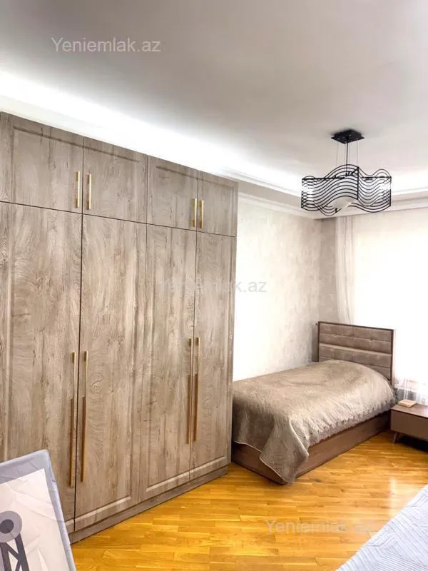Satılır 4 otaqlı köhnə tikili 86 m²