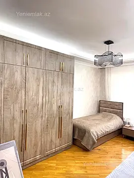 Satılır 4 otaqlı köhnə tikili 86 m²