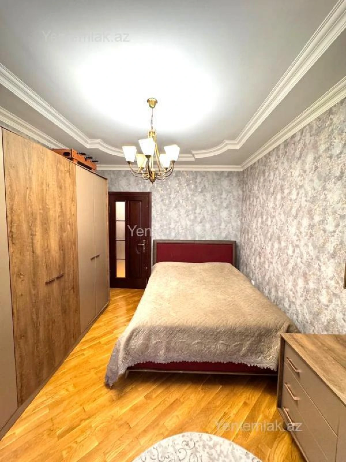 Satılır 4 otaqlı köhnə tikili 86 m²
